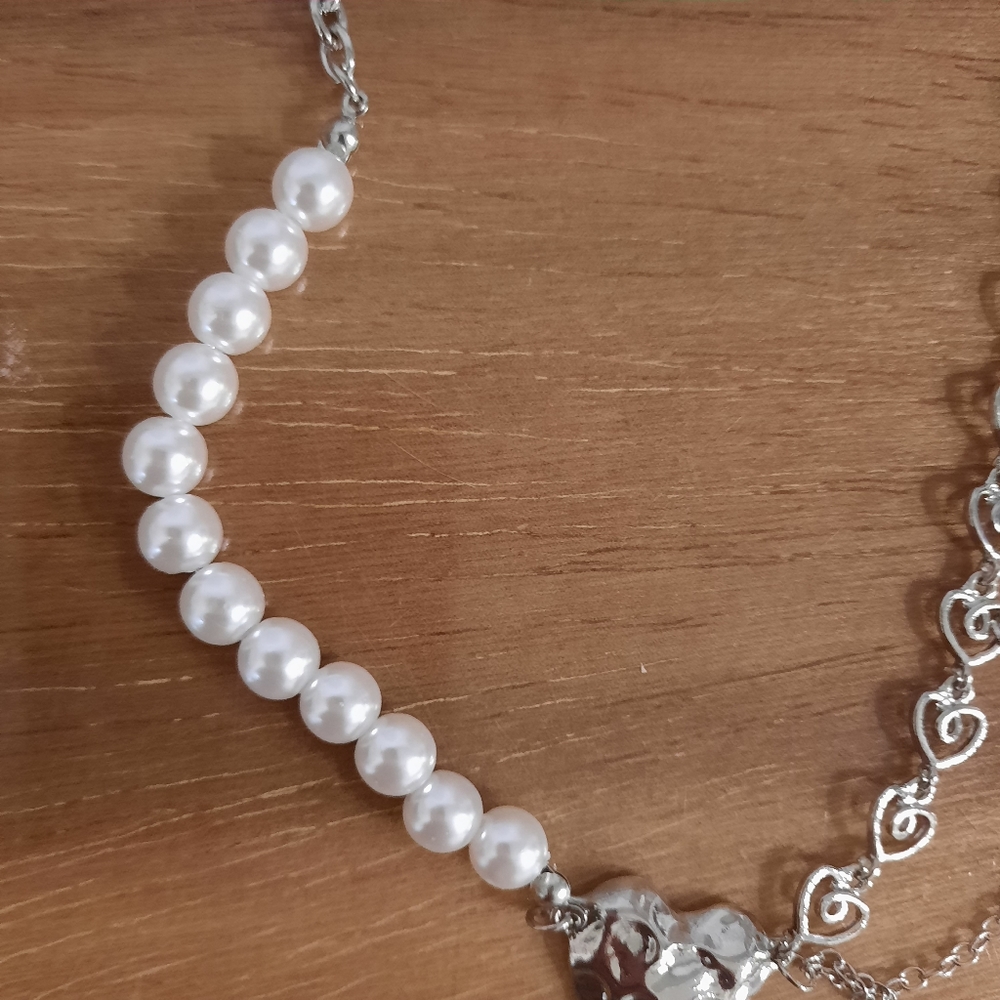 Heart Pearl Necklace Silver - Picture 3 of 7